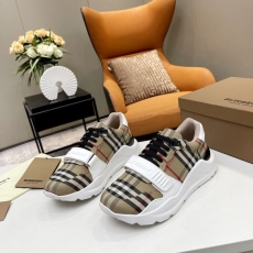 Burberry Low Shoes